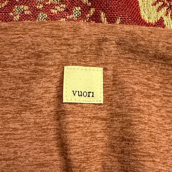 Vuori Rust Brown Fabric Detail - Picture 2 of 3